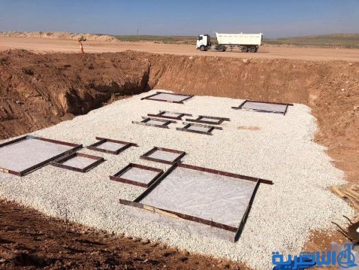 بالصور.. اعمال انشاء مجمع حديث على الحدود العراقية السعودية