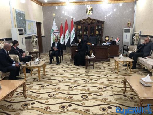 السفير الكندي يبدي رغبة بلاده بالاستثمار في ذي قار 