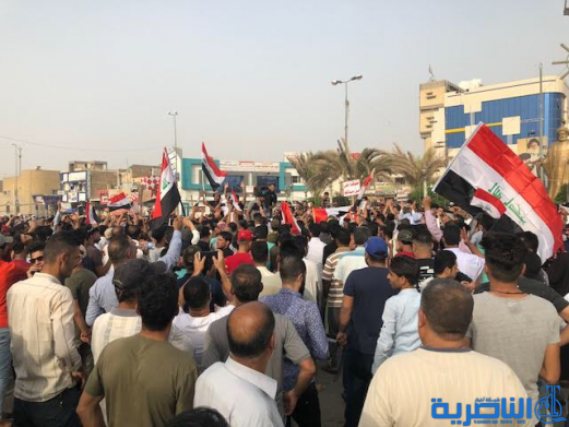  بالصور:متظاهرون في الناصرية للمطالبة بتحسين الخدمات 