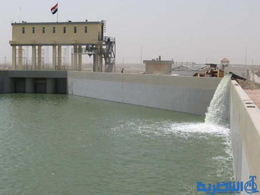 سوق الشيوخ تحول مجاريها الى المصب العام بدلا من القائها بالانهار والاهوار