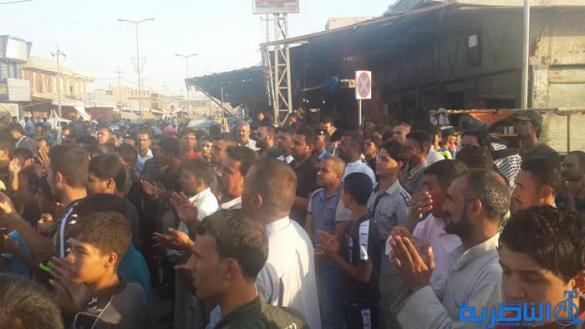 بالصور : المئات يتظاهرون في الرفاعي للمطالبة بالخدمات ومحاسبة المفسدين