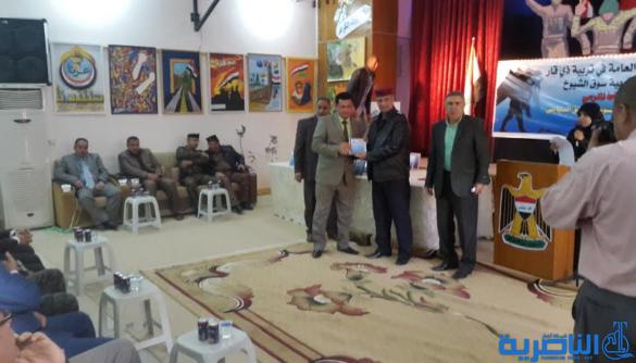 النشاط المدرسي في سوق الشيوخ يقيم معرضا للملصق السياسي