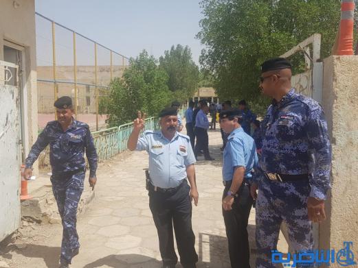 بالصور:القوات الامنية في قضاء الرفاعي تدلي باصواتها 