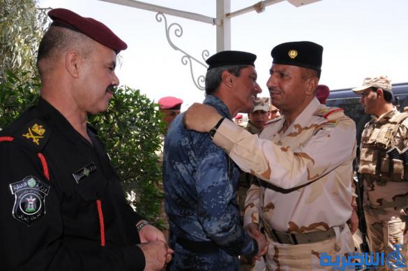 قائد عمليات الرافدين الجديد يتسلم مهامه رسميا في قاعدة الامام علي في الناصرية -تقرير مصور-