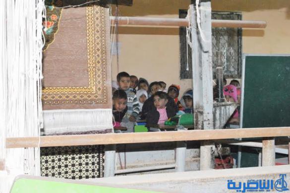 بالصور : الغراف تحشر اطفال روضتها الوحيدة في معمل مهجور وبارد