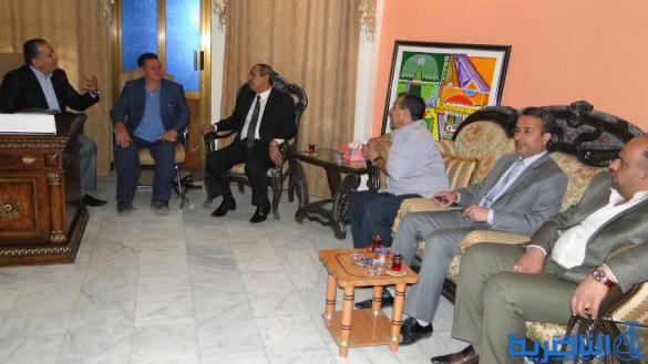 وفد ايطالي يلتقي رجال الاعمال للتشاور حول أنشاء مركز ثقافي ايطالي والقيام باعداد فيلم وثائقي عن جنوب العراق