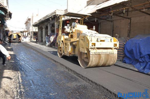 بلدية الناصرية تواصل حملة لتعبيد شوارع مربع الناصرية