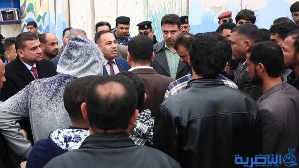 العشرات من سكنة ناحية اور يتظارهون في الناصرية للمطالبة بتحسين الخدمات - تقرير مصور -
