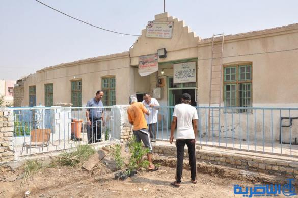 بالصور : بلدية الشطرة تنظم حملة خدمية لتنظيف وتشجير المدارس