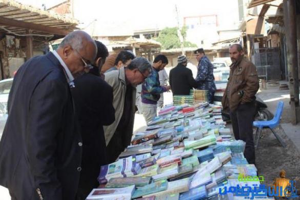 تقرير مصور عن معرض الكتاب الدائم التابع لمكتبة الامام الباقر(ع) يشهد أقبالا في شراء الكتب من قبل أبناء مدينة الناصرية