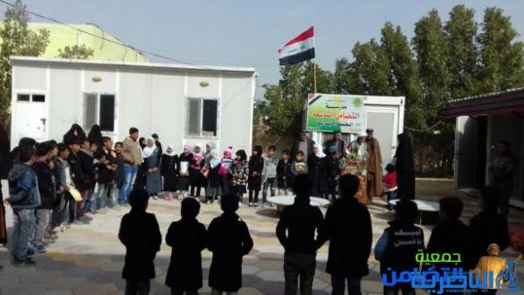 بالصور:عدد من فروع المبرات ... توزيع سلة غذائية على عوائل الأيتام الناجحين في امتحانات نصف السنة