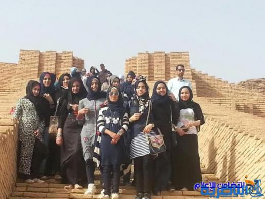 بالصور: متوسطة التضامن الاولى للبنات تنظم سفرة لمدينة أور الاثرية ومتحف الناصرية