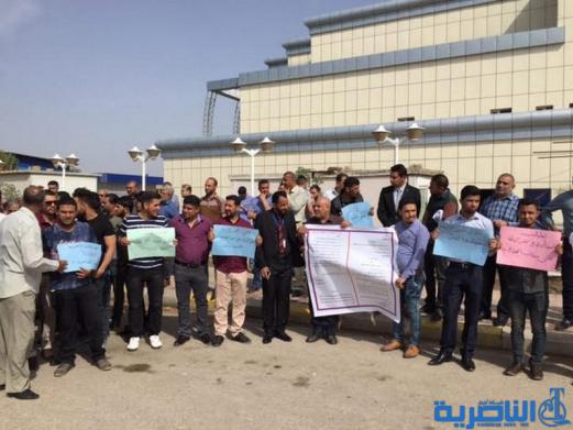  وقفة احتجاجية لكوادر التخدير في ذي قار للمطالبة بتوزيع الاراضي السكنية - تقرير مصور -