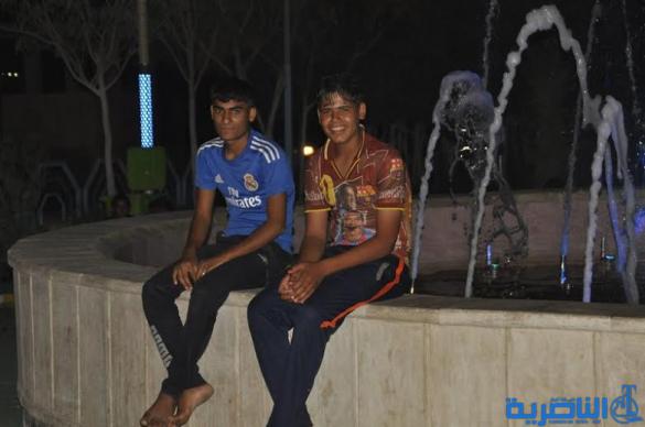 بالصور : ليالي سوق الشيوخ وشوارعها المضيئات