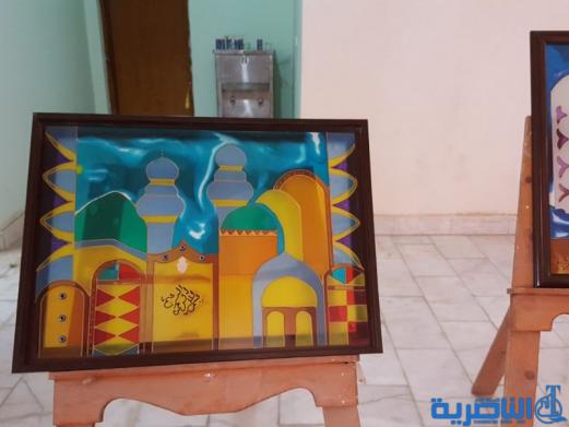 احتفاء بعيد المراة ، فنانات تشكيليات يقمن معرضا للرسم في سوق الشيوخ - تقرير مصور -