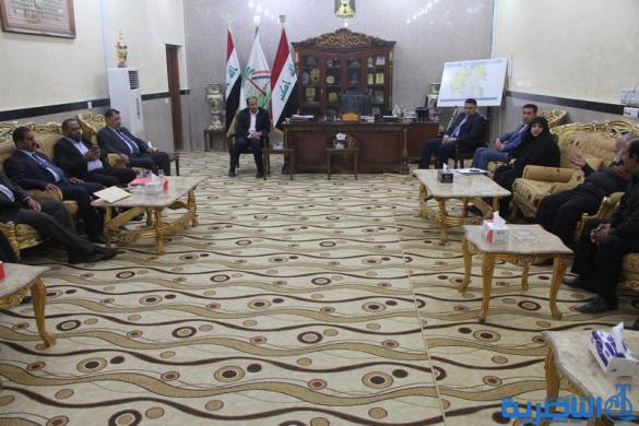 محافظ ذي قار يلتقي عدد من ذوي الشهداء المطالبين بالإسراع بحسم استملاك قطعهم المتجاوز عليها
