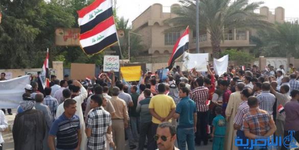 حكومة ذي قار تمنح ترخيصا للتظاهر ضد تقاعد البرلمانيين في قضاء الشطرة