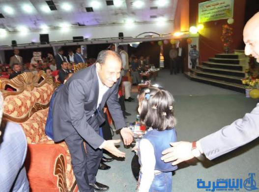 محافظ ذي قار يشارك باحتفالات عيد المعلم ويدعو الى التعجيل بتشريع قوانين لحماية ورعاية المعلمين - تقرير مصور -