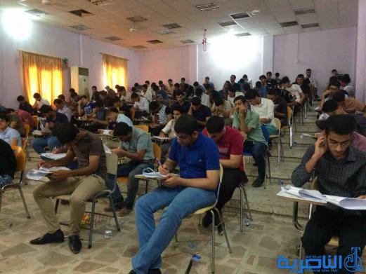 بالصور : مرشحو المجموعة الطبية في ذي قار يؤدون الاختبار التنافسي