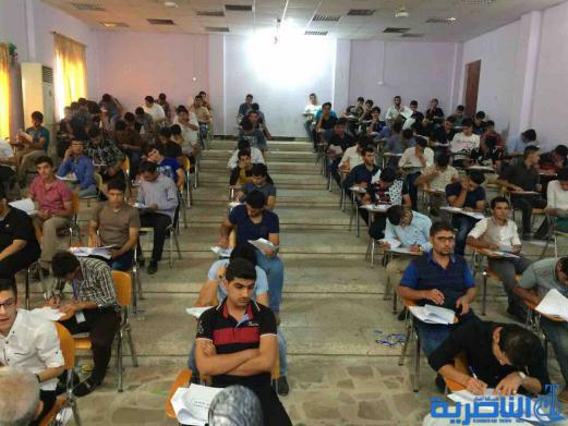 بالصور : مرشحو المجموعة الطبية في ذي قار يؤدون الاختبار التنافسي