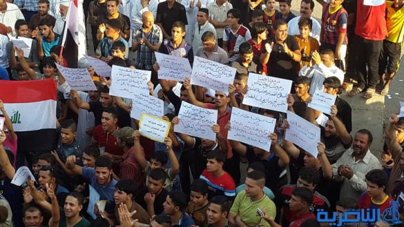 بالصور : المئات يتظاهرون في مدينة الشطرة للمطالبة بالخدمات واصلاح القضاء
