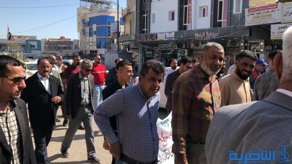 عمال ذي قار يتظاهرون لتحسين فرص العمل وتامين اراضي سكنية لهم 