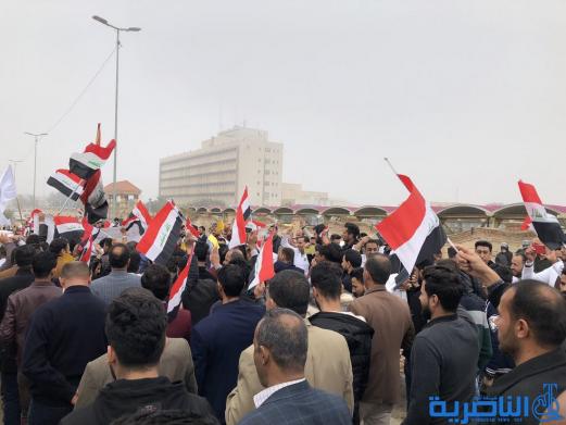 ذي قار :ذوو المهن الصحية يعتصمون احتجاجا على &quot;التسويف&quot; في تنفيذ مطالبهم 