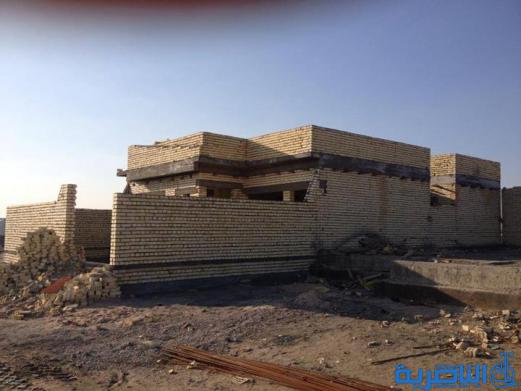 اكمال اول هيكل لاول وحد سكنية في مجمع الزقورة السكني