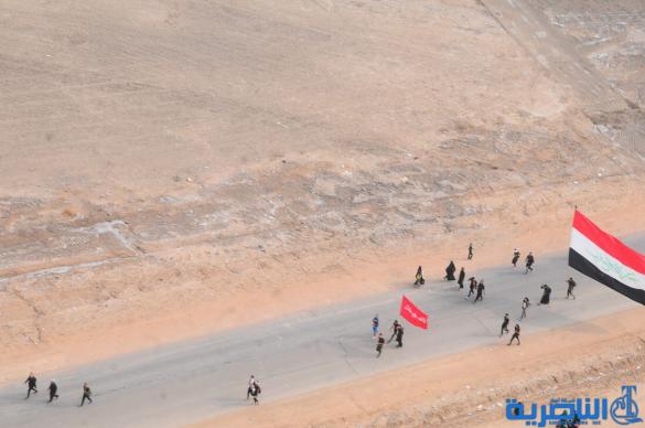 بعدسة شبكة اخبار الناصرية:صور جوية لجموع الزوار على درب الحسين