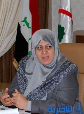محتجون يعتدون على موكب وزيرة الصحة في الناصرية