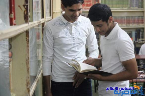 طلبة الإعدادية المركزية ينظمون زيارة علمية إلى مكتبة الإمام الباقر العامة في الناصرية