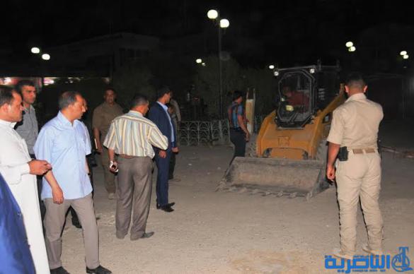 بالصور : محافظ ذي قار يتابع الحملة الليلية لتأهيل الشوارع ورفع الحواجز في مركز مدينة الناصرية