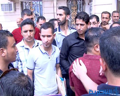 الاجراء اليوميون يتظاهرون امام دائرة الصحة للمطالبة باكمال اجراءات تعيينهم