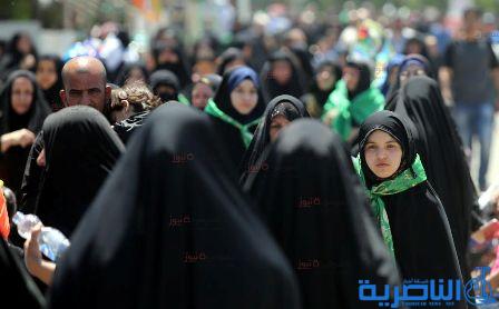  بالصور.. استمرار التوافد على &quot;باب الحوائج&quot;