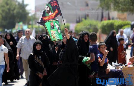  بالصور.. استمرار التوافد على &quot;باب الحوائج&quot;