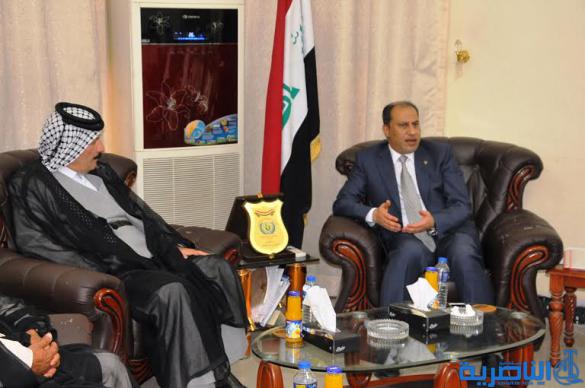 محافظ ذي قار يلتقي عددا من مسؤولي وشيوخ ووجهاء قضاء الرفاعي ، ويعدهم بتنفيذ حملة خدمية تحت اشرافه المباشر