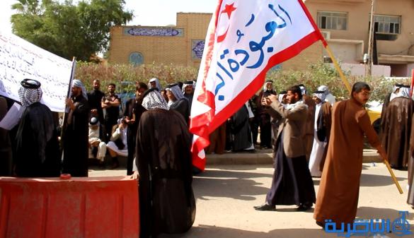 العشرات من اهالي سيد دخيل يتظاهرون في الناصرية احتجاجا على ازمة شح المياه - تقرير مصور -