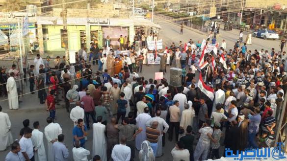 العشرات من اهالي الرفاعي يتظاهرون ضد ادارة حقل الغراف النفطي - تقرير مصور -