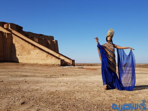 دار الازياء العراقية تنظم عرضا للازياء الفلكلورية في مدينة اور الاثرية