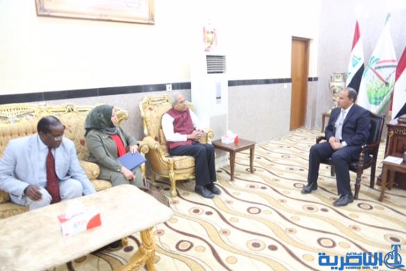 محافظ ذي قار يستقبل منظمة يونامي ويبحث معها دعم ملفات الأهوار والاستثمار وتوفير فرص عمل للشباب