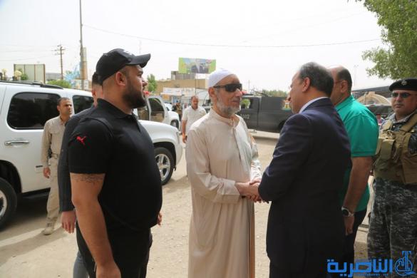 بالصور:محافظ ذي قار يحيى الناصري يدلي بصوته في يوم الاقتراع العام