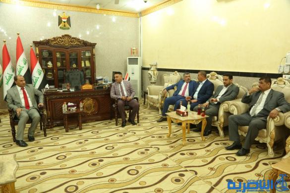 بالصور:محافظ ذي قار يستقبل المهنئين بمناسبة عيد الاضحى المبارك