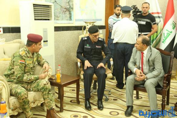 بالصور:محافظ ذي قار يستقبل المهنئين بمناسبة عيد الاضحى المبارك