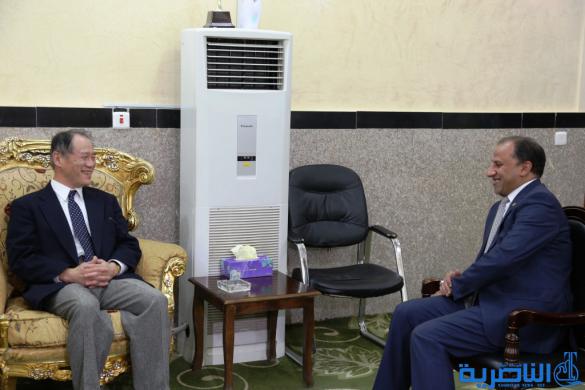محافظ ذي قار يستقبل السفير الياباني ، والاخير يؤكد ان عمل الشركات اليابانية في ذي قار بظروف امنة يشجع بقية الشركات على القدوم الى المحافظة- تقرير مصور - 