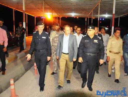 محافظ ذي قار يتفقد السيطرات الخارجية ويشيد بدور القوات الامنية وتعاون المواطنين في تحقيق الاستقرار الامني - تقرير مصور -