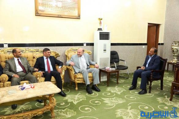 محافظ ذي قار يستقبل مستشار رئيس الوزراء ويبحث معه المعالجات المطلوبة لمواجهة الازمة المالية