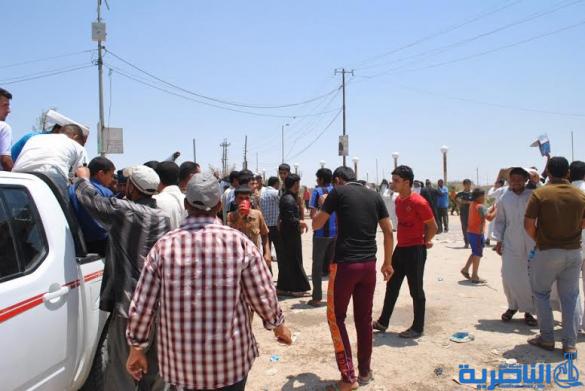 فض اعتصام لمتظاهرين قطعوا الطريق الدولي في الغراف بعد الاستجابة لمطالبهم بخصوص الكهرباء – تقرير مصور –