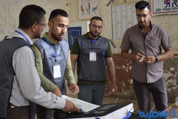 بالصور:الساعات الاخيرة ناخبي ذي قار في مراكز الاقتراع