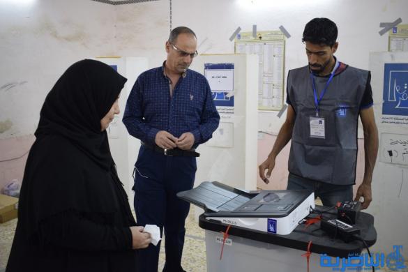 بالصور:الساعات الاخيرة ناخبي ذي قار في مراكز الاقتراع