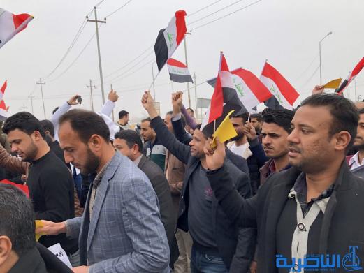 ذي قار :ذوو المهن الصحية يعتصمون احتجاجا على &quot;التسويف&quot; في تنفيذ مطالبهم 